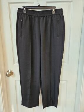Chico’s Black Pull On Ankle Pants Women’s Size 2 Large Tapered Stretch